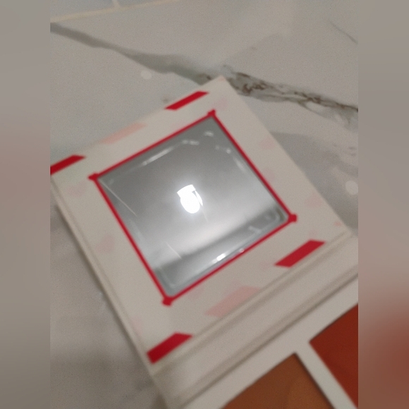 P.Louise Fall In Love 💕 The Start of Something Palette Mini Quad Palette NEW - Picture 12 of 12